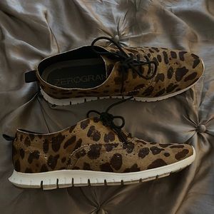 〰️ cole haan leopard sneakers